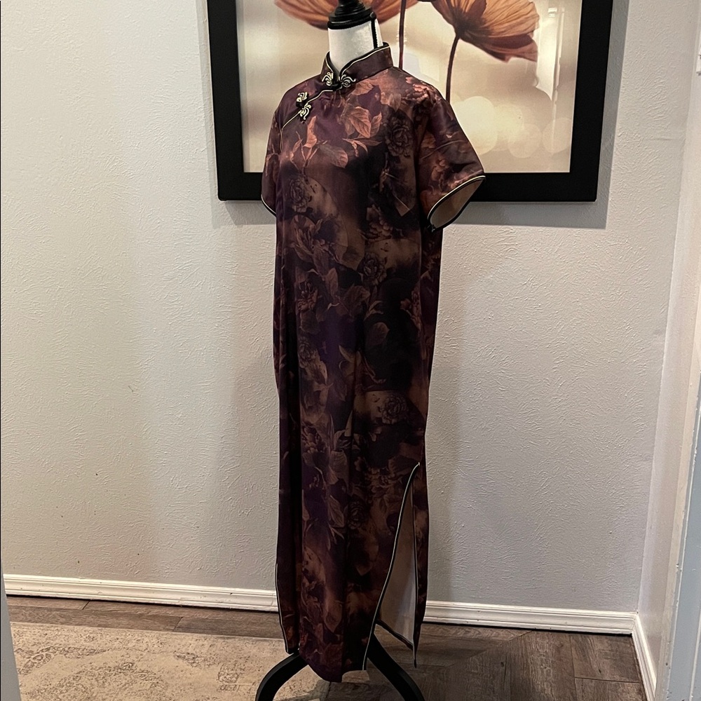 NWOT Elegant Floral Cheongsam Dress